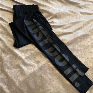 Nike workout pants/leggings